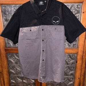 Harley Davidson, Black and Gray Button Down Shirt size XL